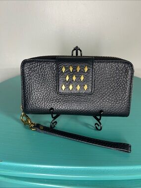 Fossil Black Pebbled Leather Wallet Wristlet Zip Around Closure Gold Studded